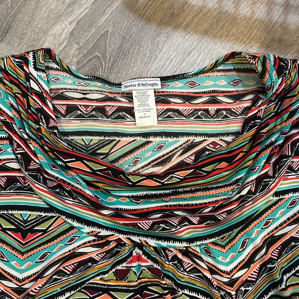 Multicolor Geometric Pattern Women's Top size medium - Picture 3 of 6